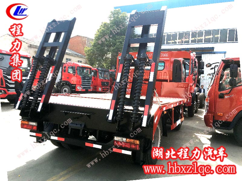 后右.jpg