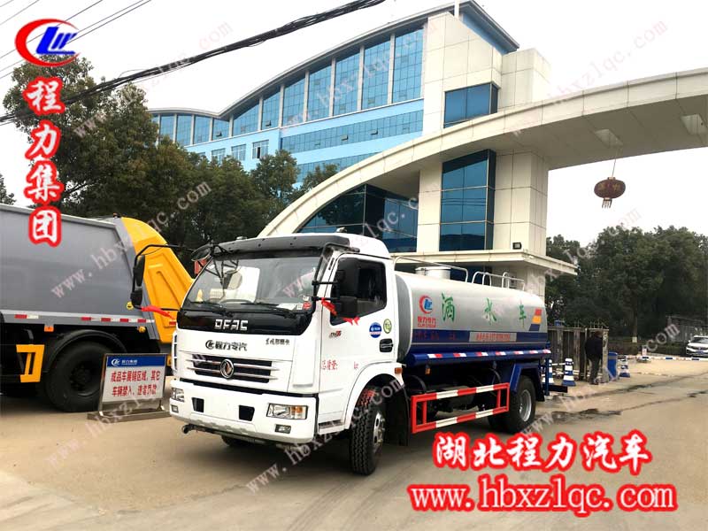 雨季，程力集團灑水車、吸污車銷量持續(xù)走紅