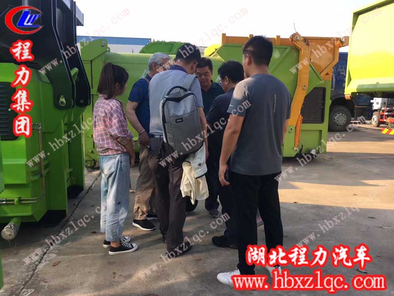 雄赳赳、氣昂昂、跨過太平洋——湖北程力集團聯(lián)體壓縮垃圾站出口韓國啦