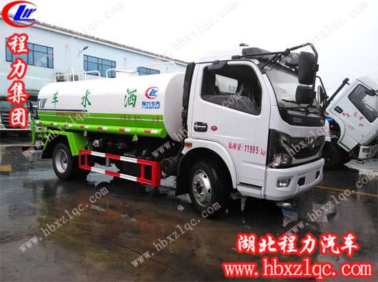 國六10方灑水車多少錢一輛？