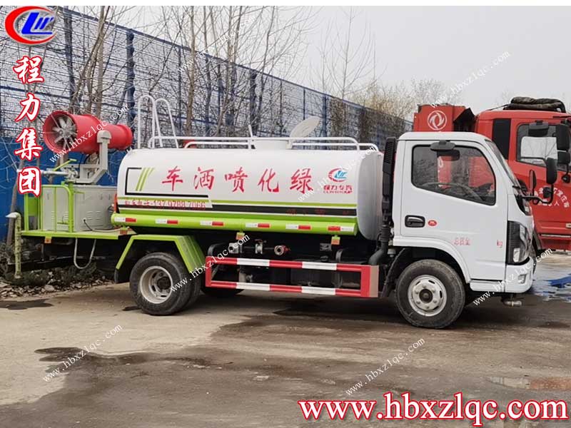 河北石家莊老客戶再次購買程力集團東風(fēng)小多利卡灑水車，已順利交車